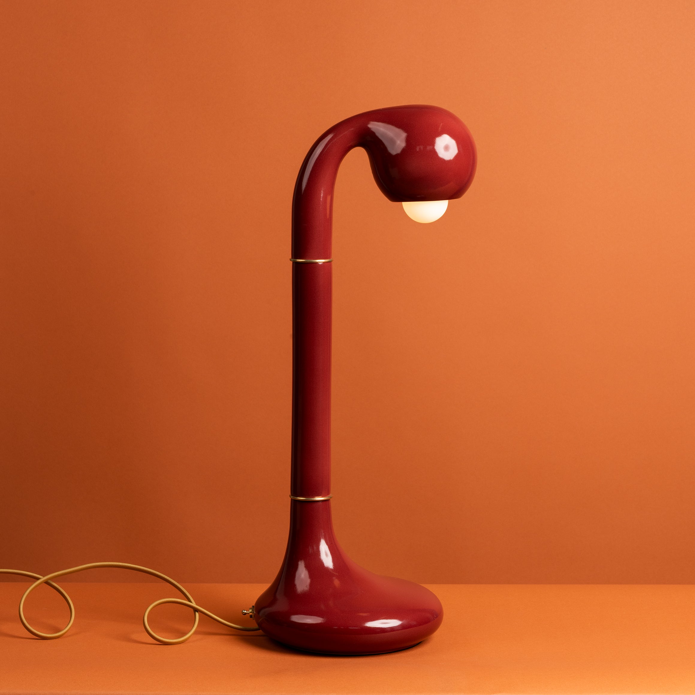 BURGUNDY 24” TABLE LAMP