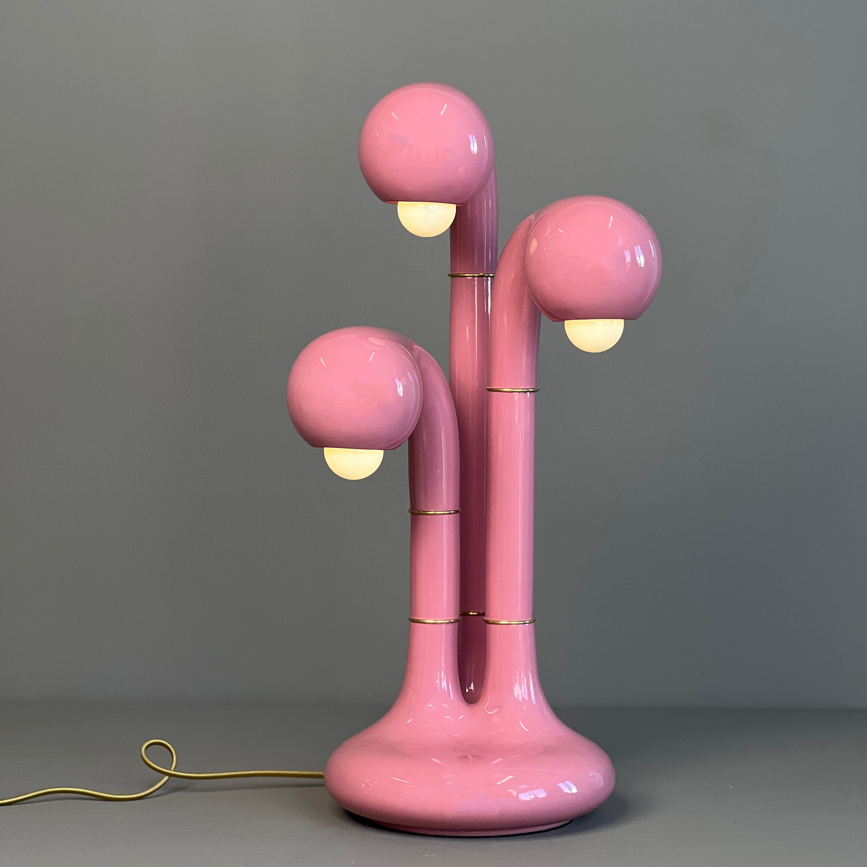 23” 3-GLOBE TABLE LAMP