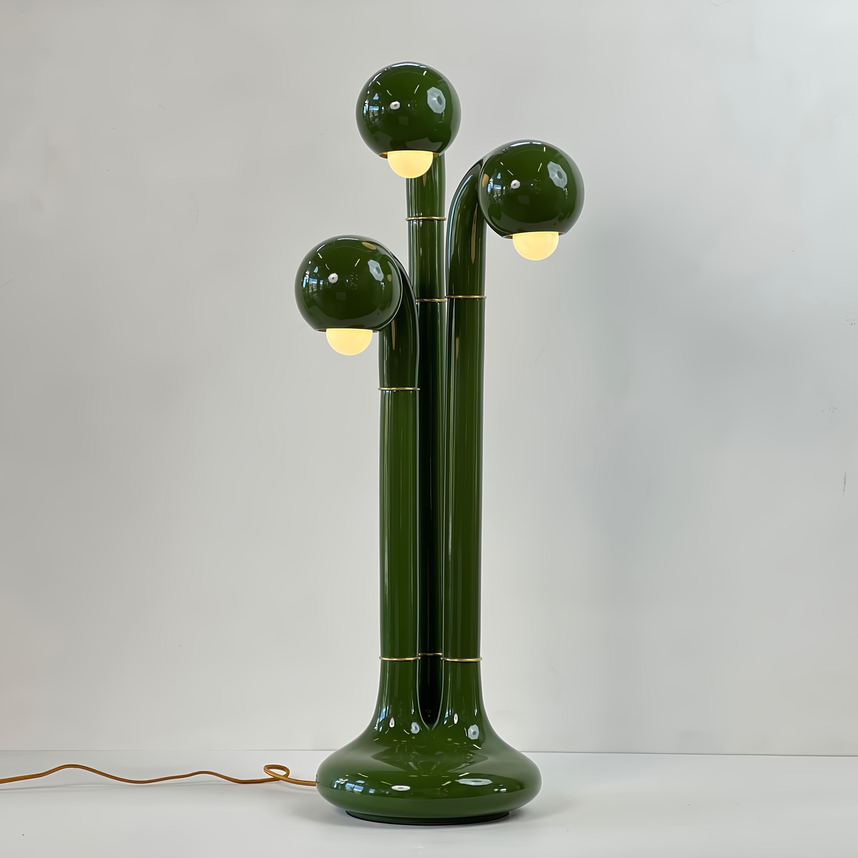 32” 3-GLOBE TABLE LAMP