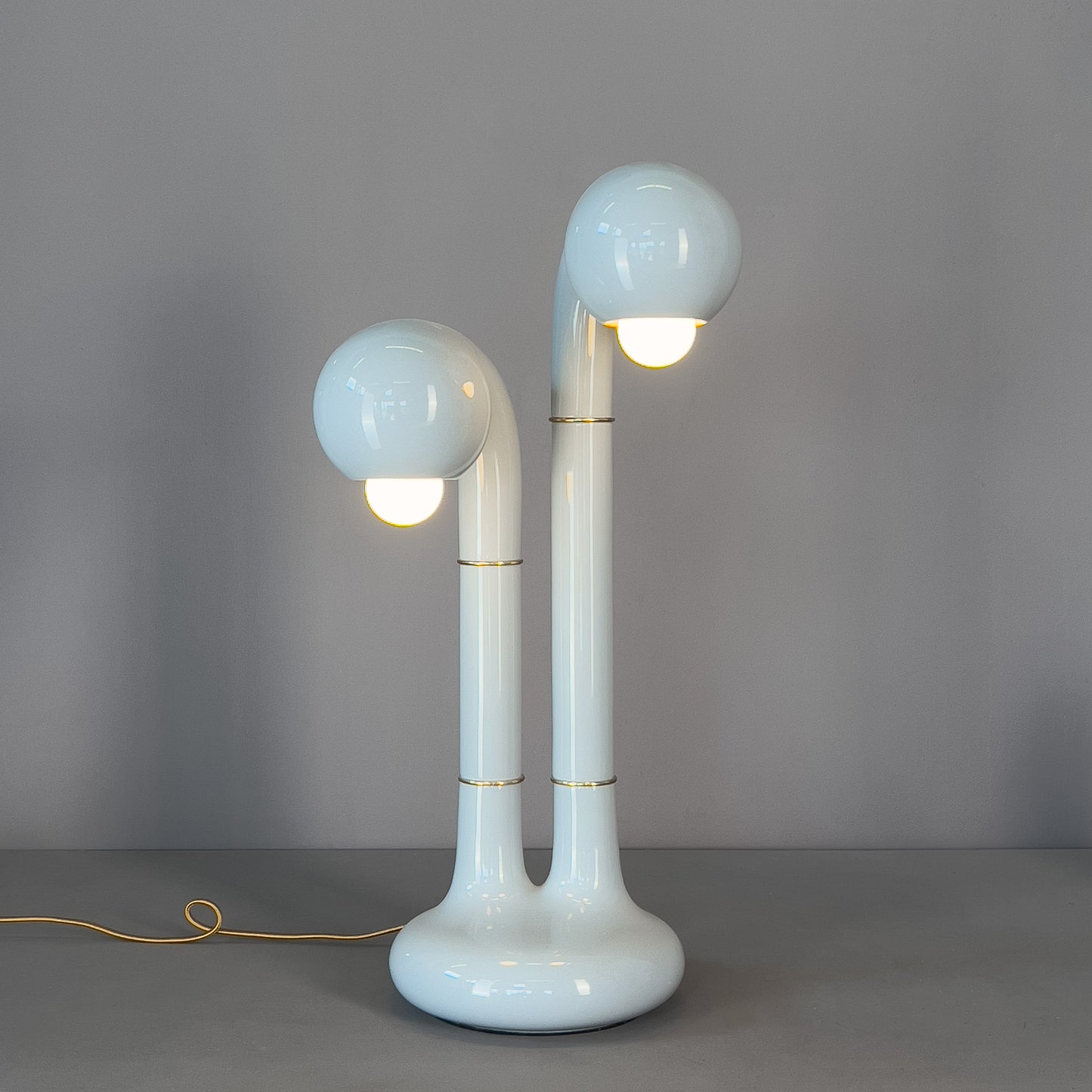 9331 Moon Grey 22” 2-GLOBE TABLE LAMP