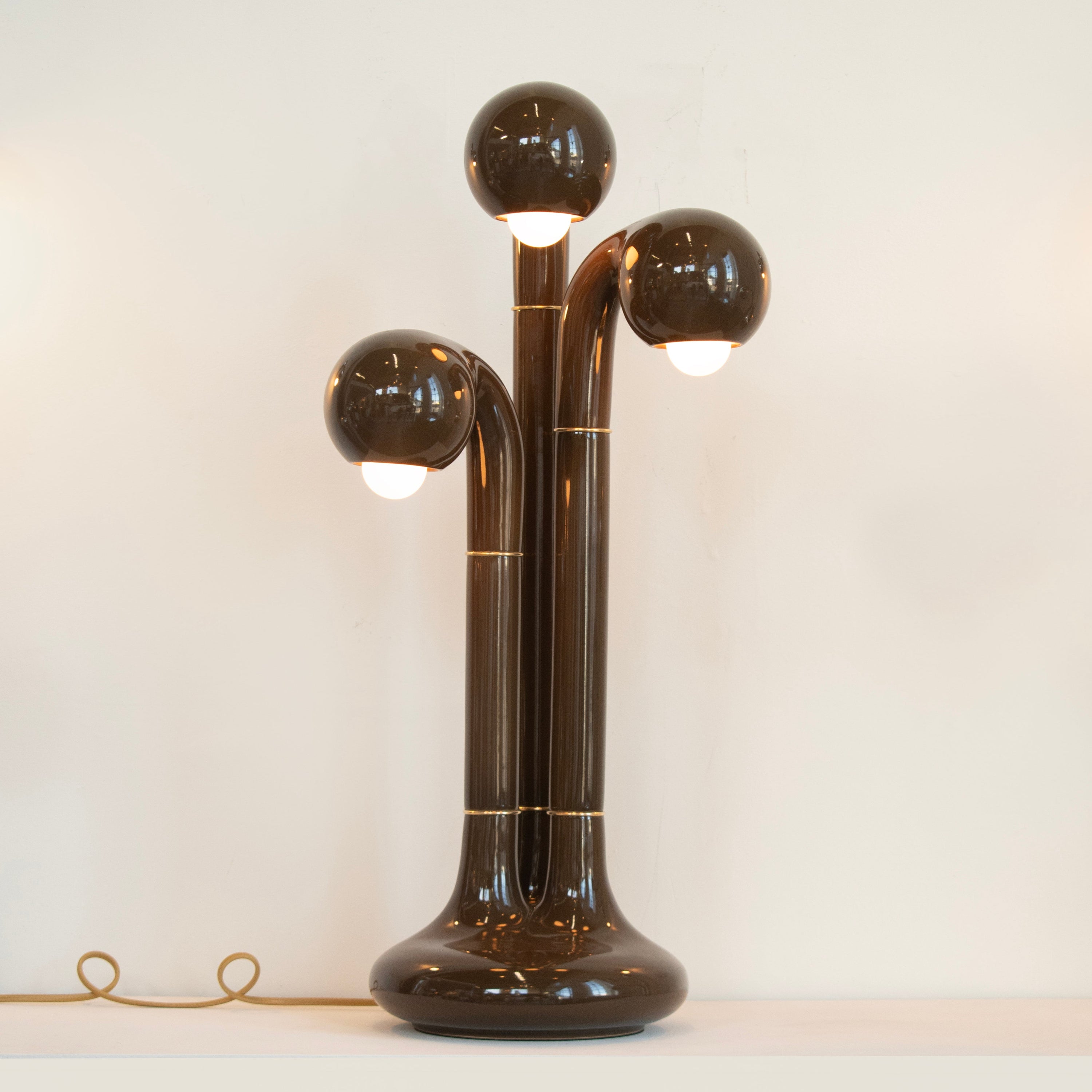 Gloss Cocoa 24” 3-GLOBE TABLE LAMP