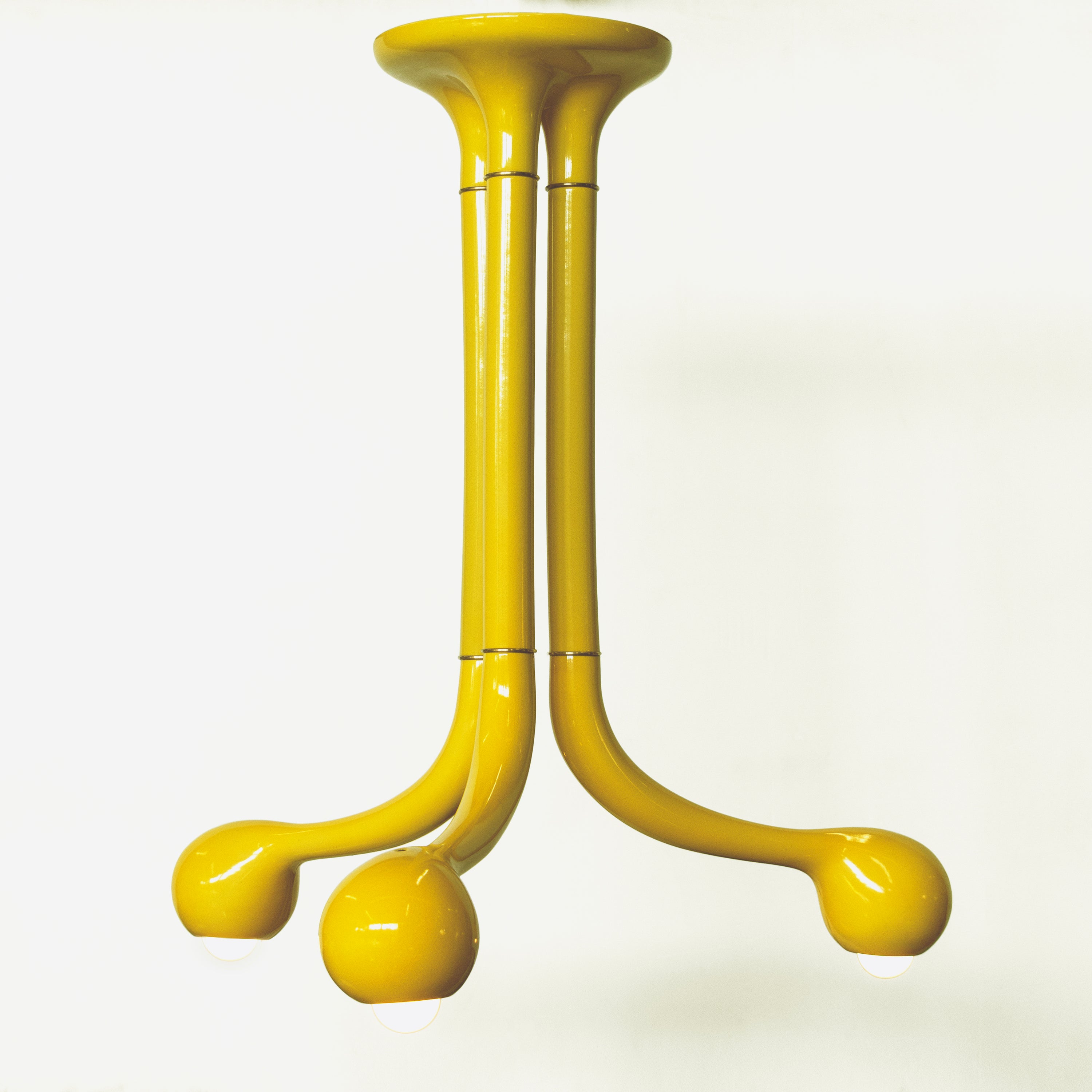 Gloss Yellow 3-GLOBE CHANDELIER 31"x28"