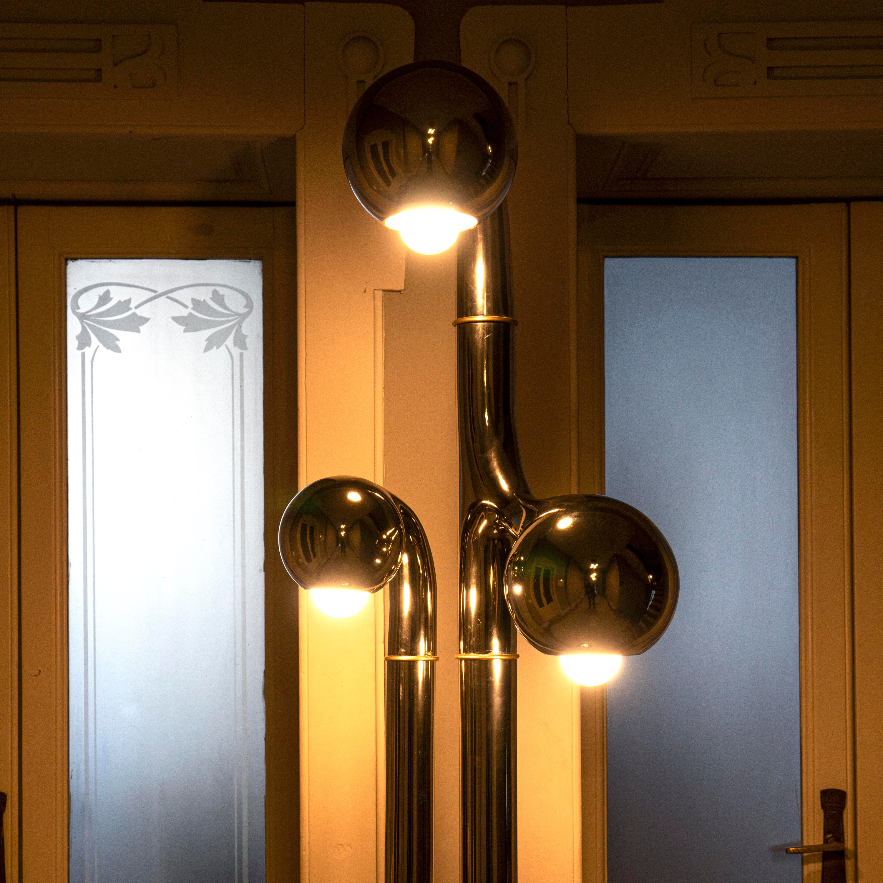 19 Palladium 213cm 3-GLOBE FLOOR LAMP