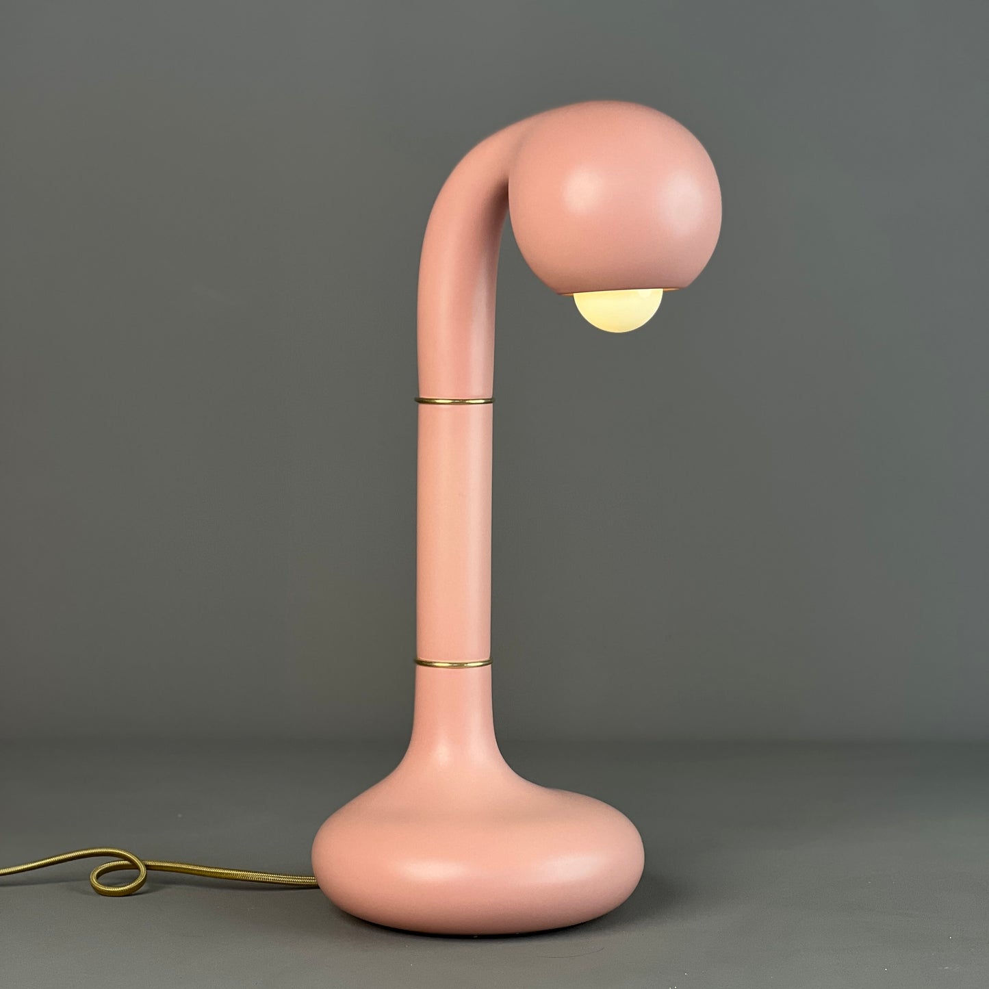 9301 Matte Pink 18" TABLE LAMP