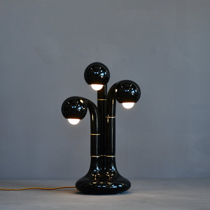 9162 Gloss Black 23” 3-GLOBE TABLE LAMP