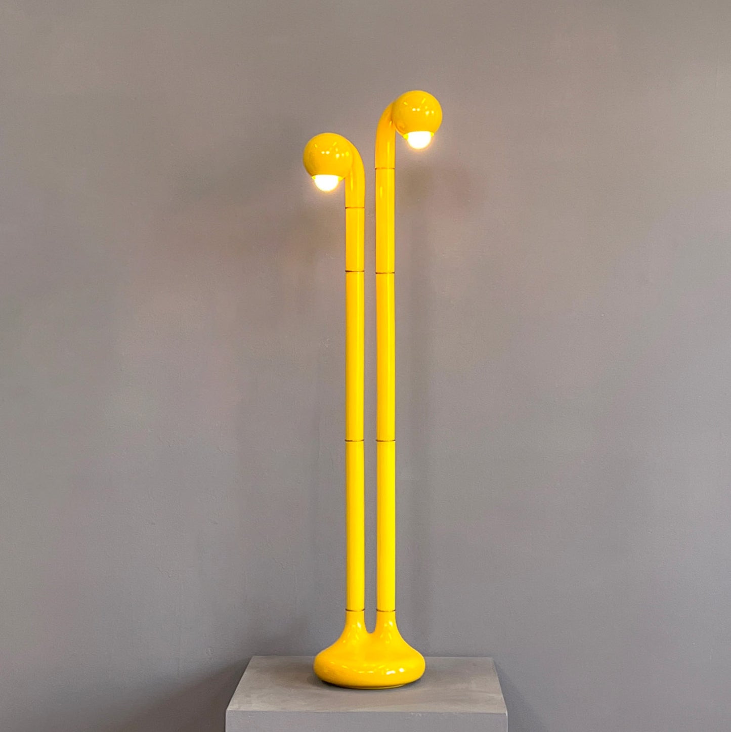 9171 Gloss Yellow 54" 2-GLOBE FLOOR LAMP