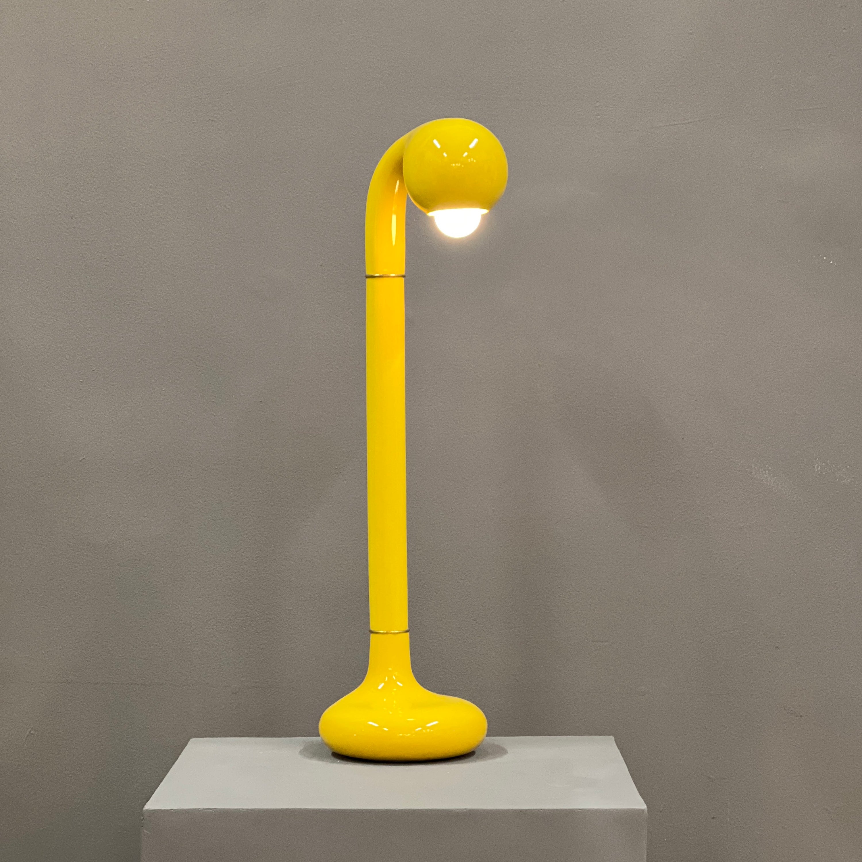 9123 Gloss Yellow 24” TABLE LAMP