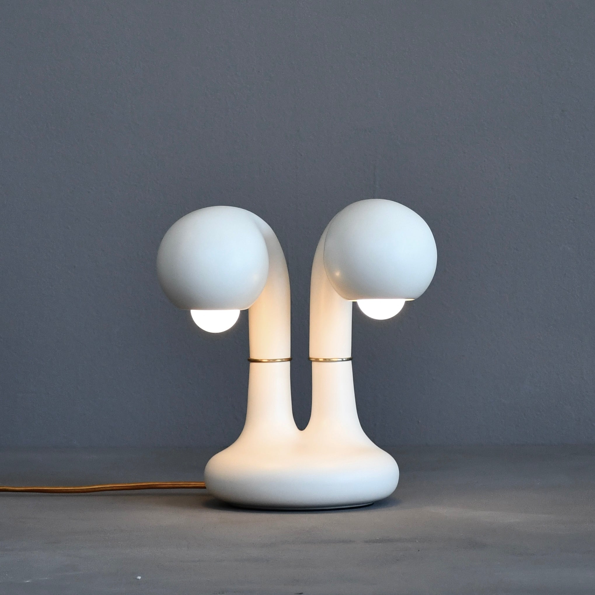 Matte White 12" 2-GLOBE TABLE LAMP