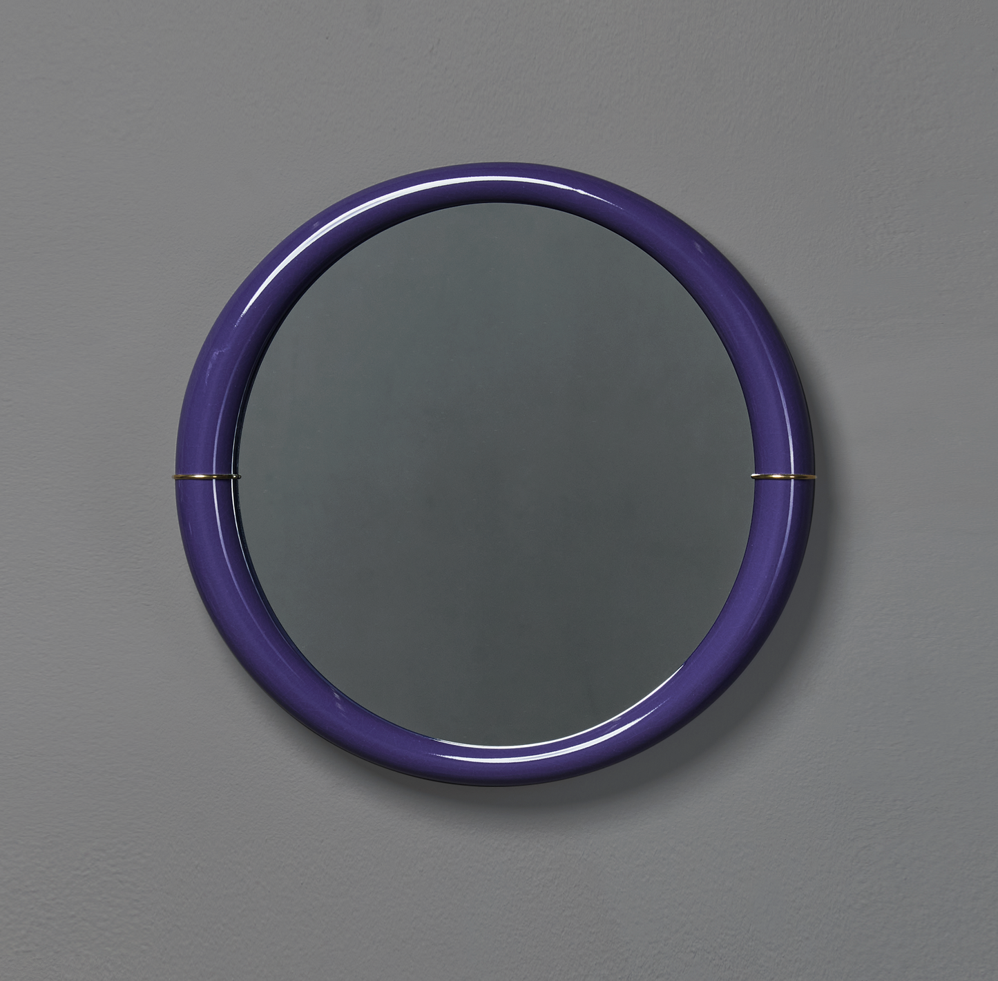 9248 Lavender 18” ROUND WALL MIRROR